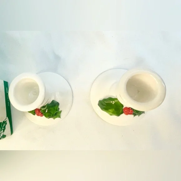 Lillian Vernon Candle Holders Christmas UNUSED Box Taiwan Vintage SET Holly - Picture 3 of 4